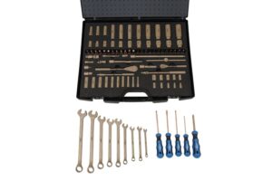 Master socket, wrench & screwdriver set